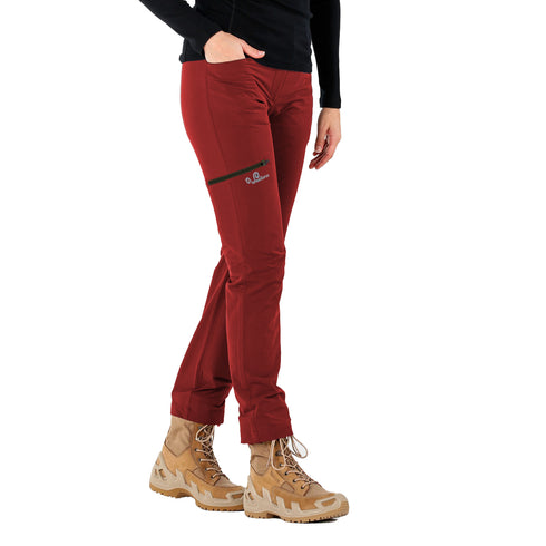 Dame in Outdoorhose mit Merino Inside in Rot