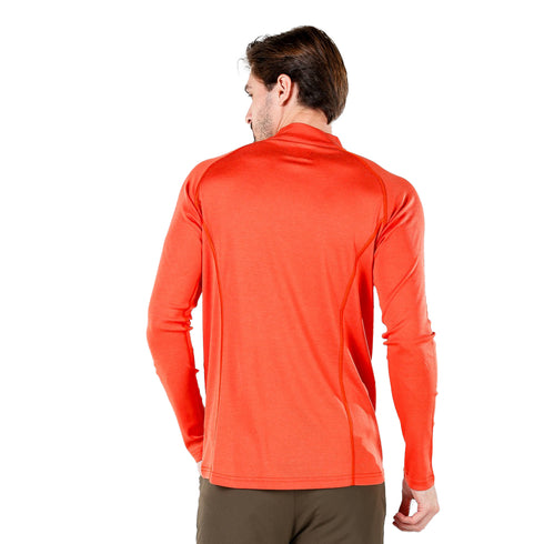 Oranges langes Oberteil von hinten