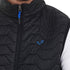 Outdoorweste in Schwarz mit blauem Woolona-Logo
