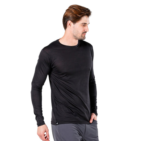 Schwarzes langarm Oberteil von der seite