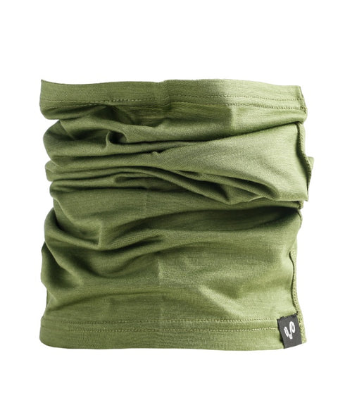 Loop aus 100% Merinowolle in der Farbe grün