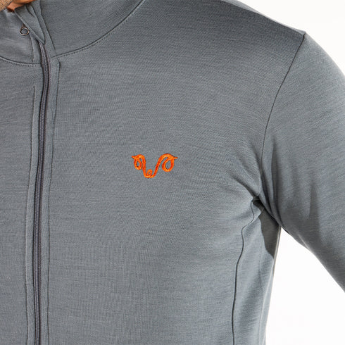 Jack aus Merinowolle in grau mit Logo