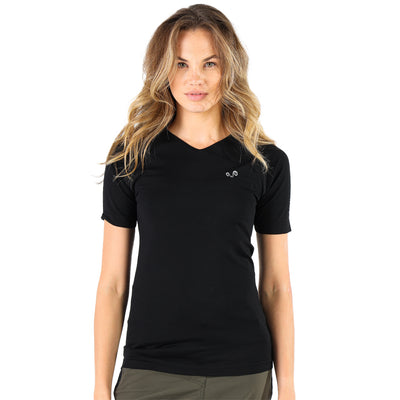 Merinoshirt für Damen in der Farbe Schwarz mit rotem Logo